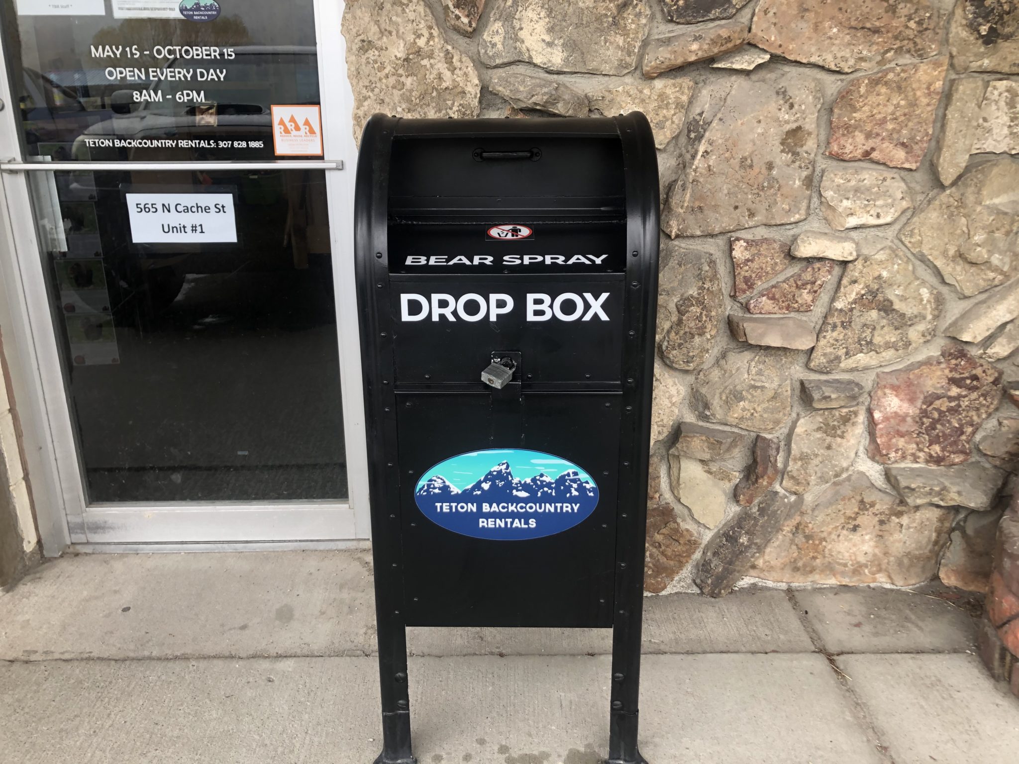 Rent Bear Spray in Jackson Hole Teton Backcountry Rentals Bear Aware